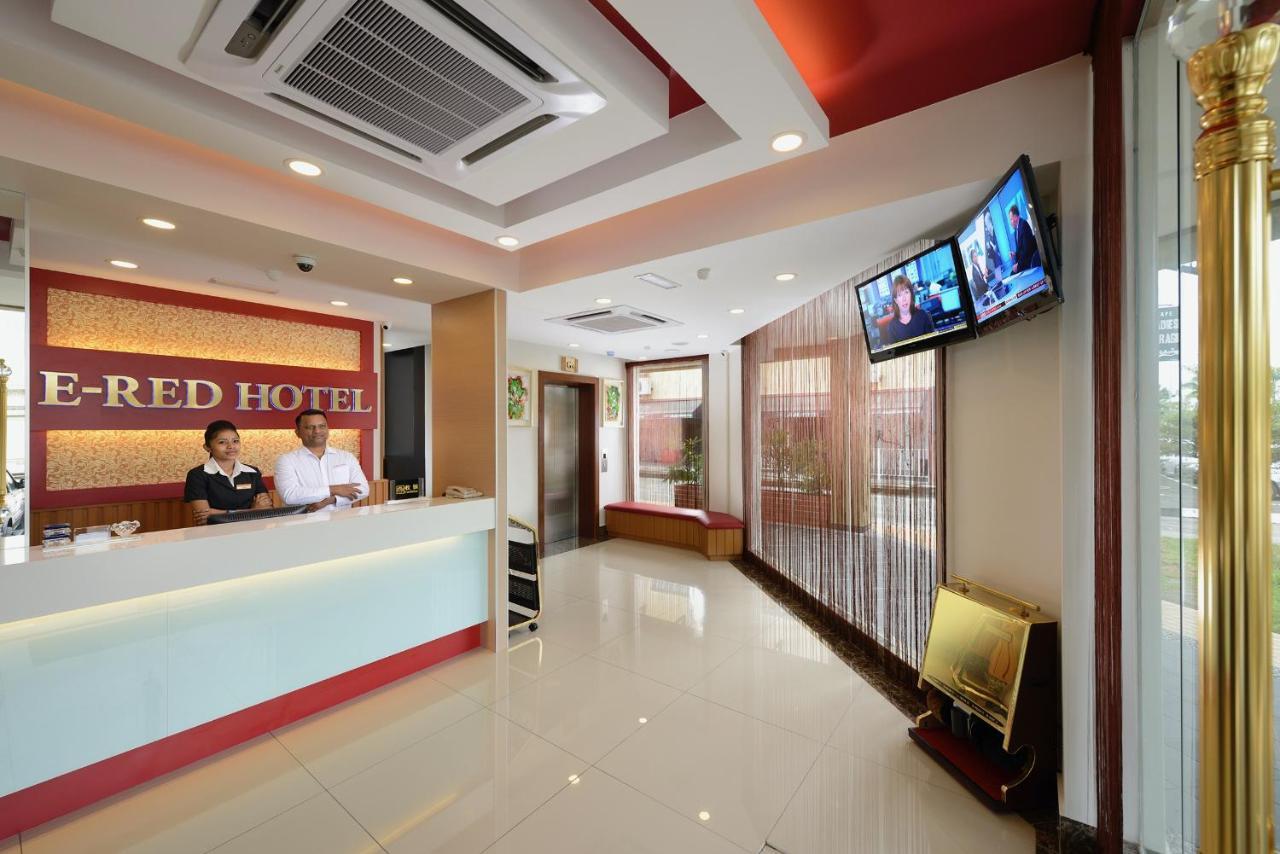 E-Red Hotel Bayu Mutiara Bukit Mertajam Bagian luar foto