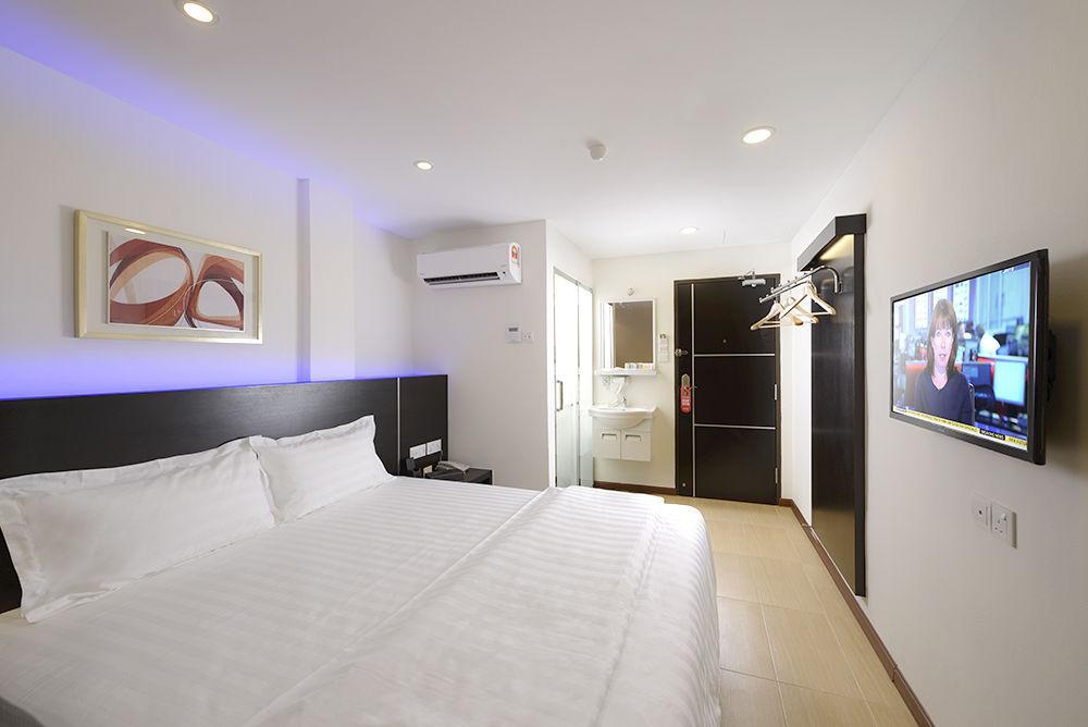 E-Red Hotel Bayu Mutiara Bukit Mertajam Bagian luar foto
